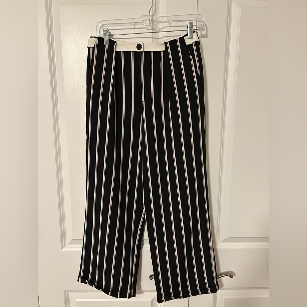 Lilith Paris black pants with white stripes wide leg NWOT size M